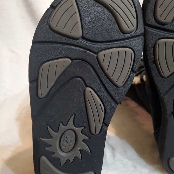 Ugg Suede Lace Up Boots - Picture 9 of 13